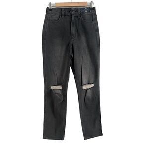 HOLLISTER ultra high-rise mom jean NWT
